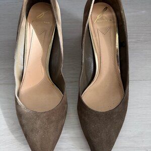 Brown Suede Pumps